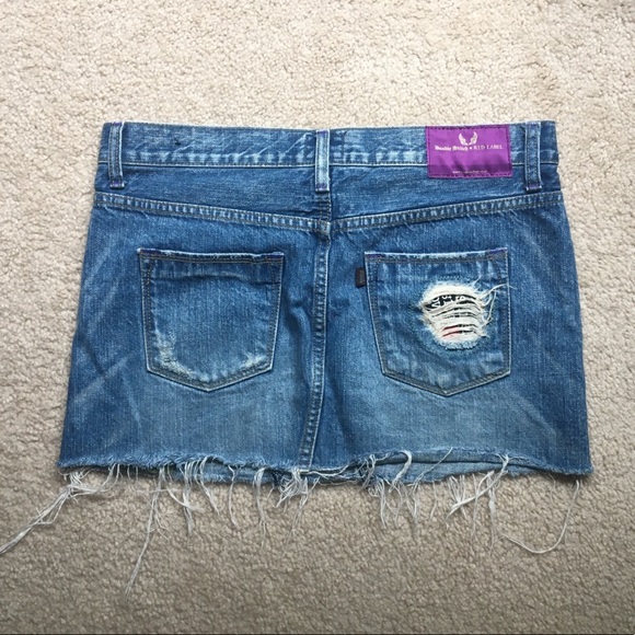 ♦️sold♦️ Distressed 5 pockets Denim mini skirt - Picture 2 of 5